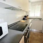Xavier - Oceanfront With Sea Views In *